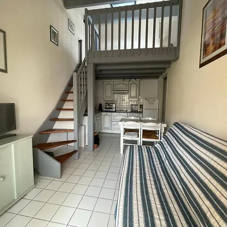 Maison De Dans Marines Avec Piscine Commune, 4 A 5 Couchages, 250 M De La A Lrma52a Portiragnes