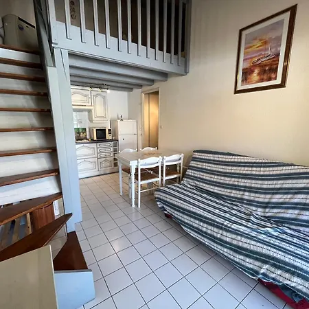 Maison De Dans Marines Avec Piscine Commune, 4 A 5 Couchages, 250 M De La A Lrma52a Villa *