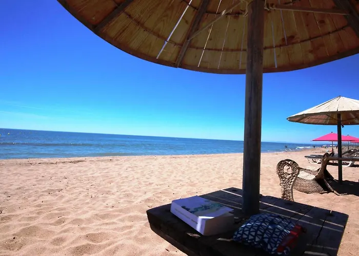 Maison De Dans Marines Avec Piscine Commune, 4 A 5 Couchages, 250 M De La A Lrma52a Portiragnes